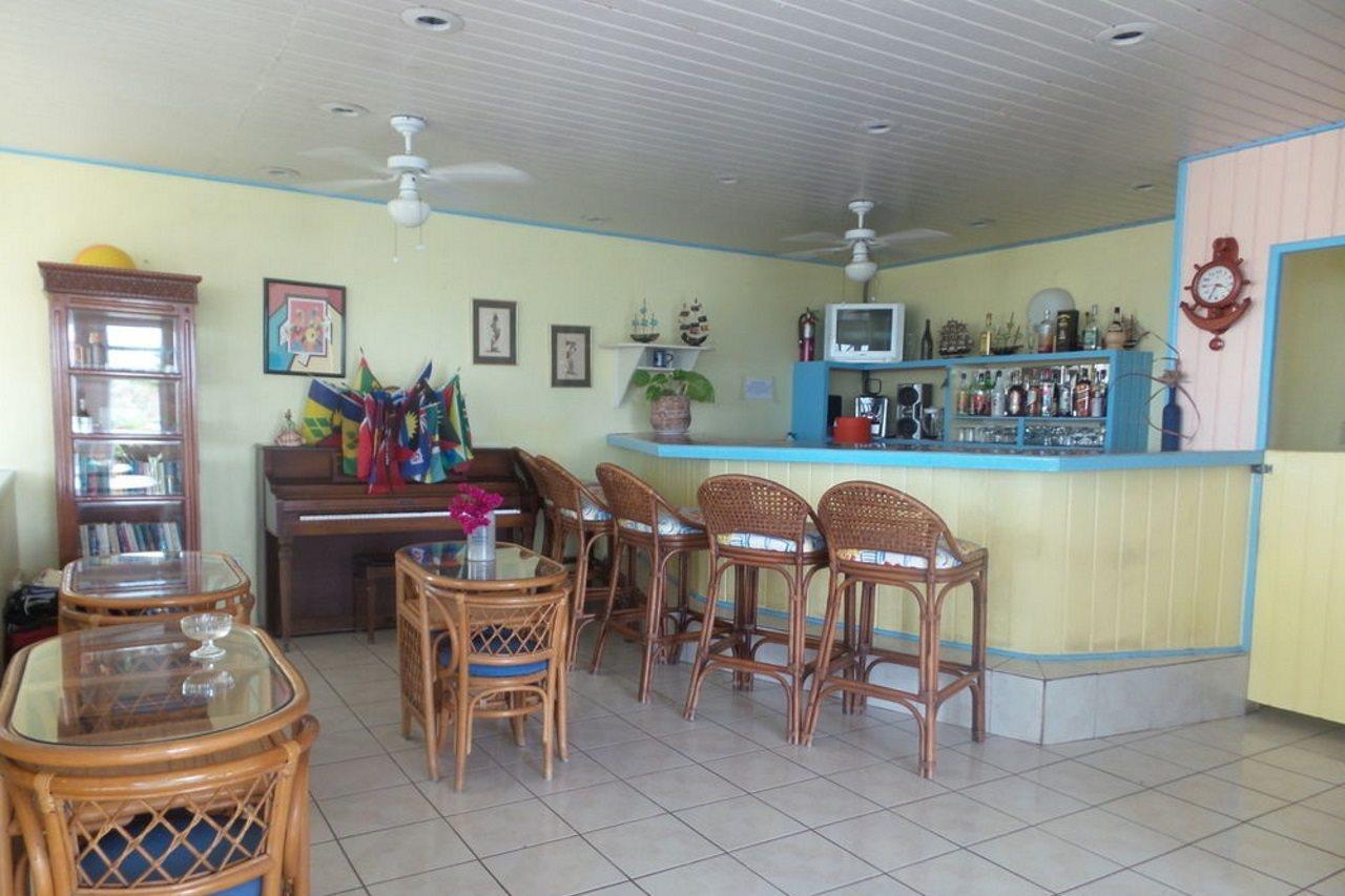 Anchorage Inn Dickenson Bay Esterno foto