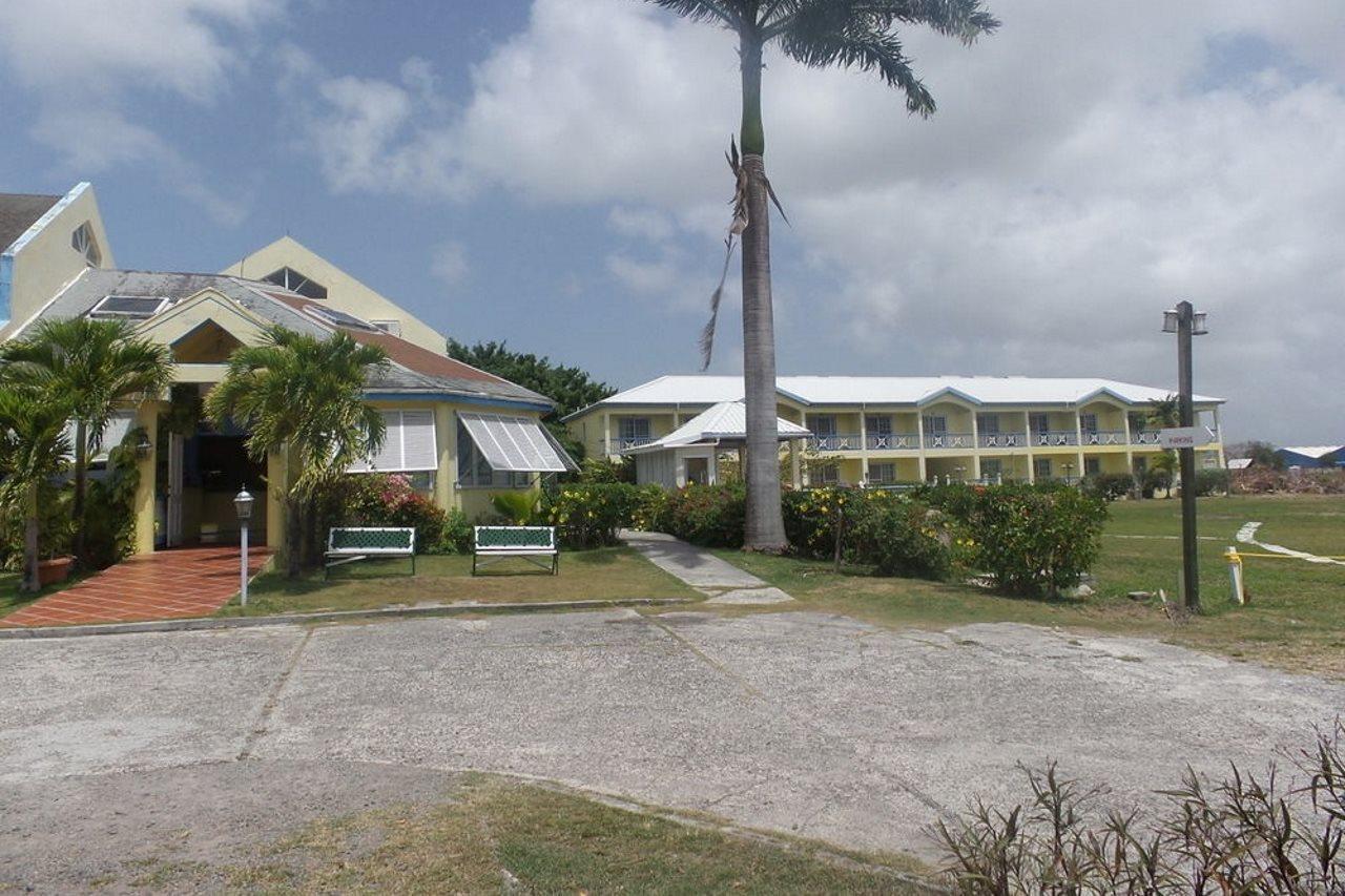 Anchorage Inn Dickenson Bay Esterno foto