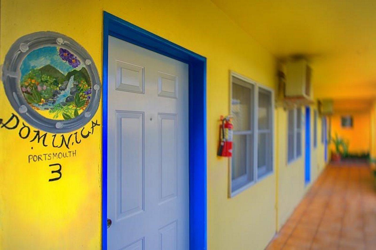 Anchorage Inn Dickenson Bay Esterno foto
