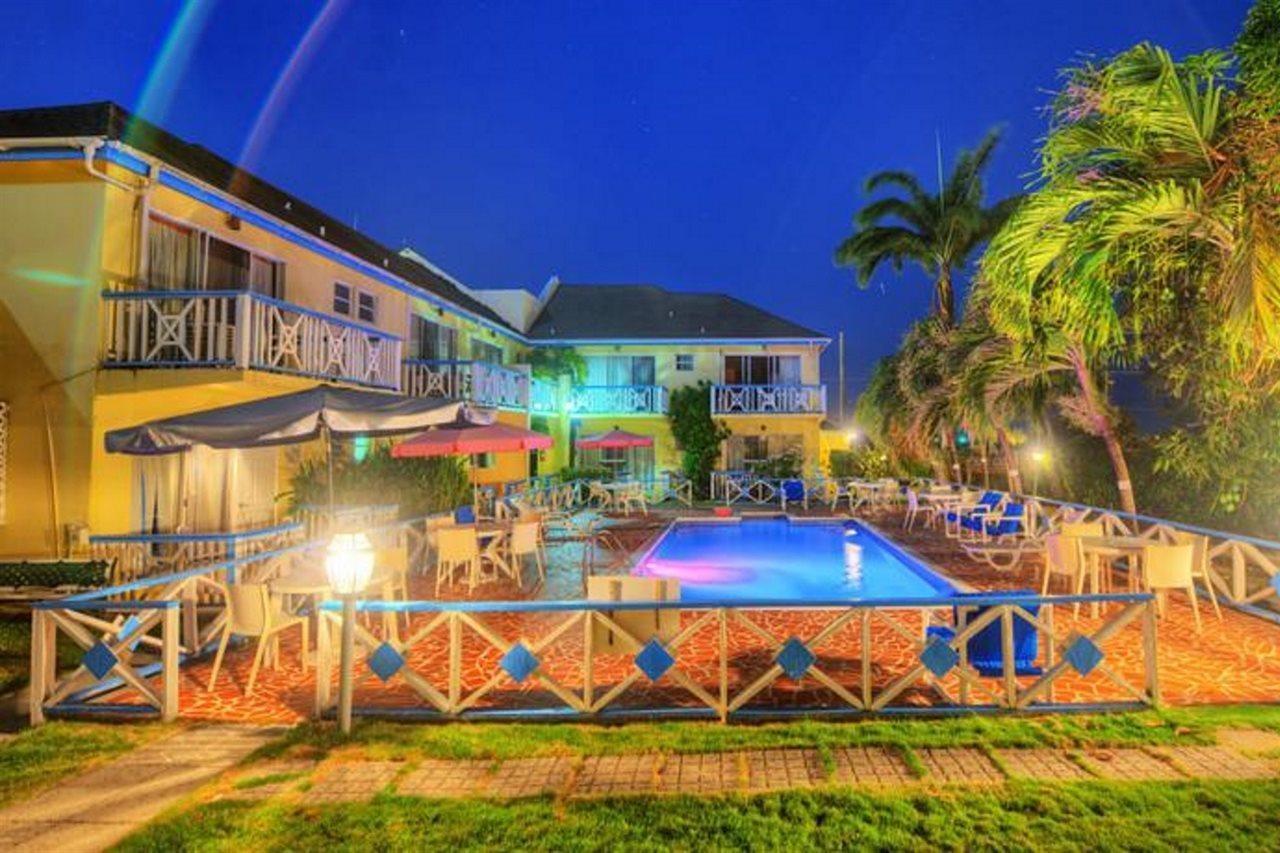 Anchorage Inn Dickenson Bay Esterno foto