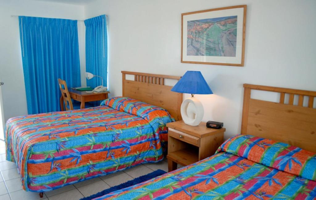 Anchorage Inn Dickenson Bay Esterno foto