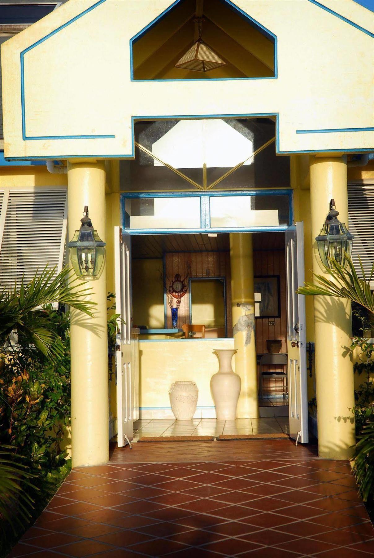 Anchorage Inn Dickenson Bay Esterno foto